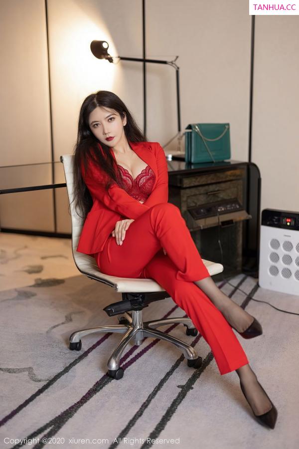 许飞 许飞 [XiuRen]高清写真图 2020.11.26 No.2828 心妍小公主第10张图片